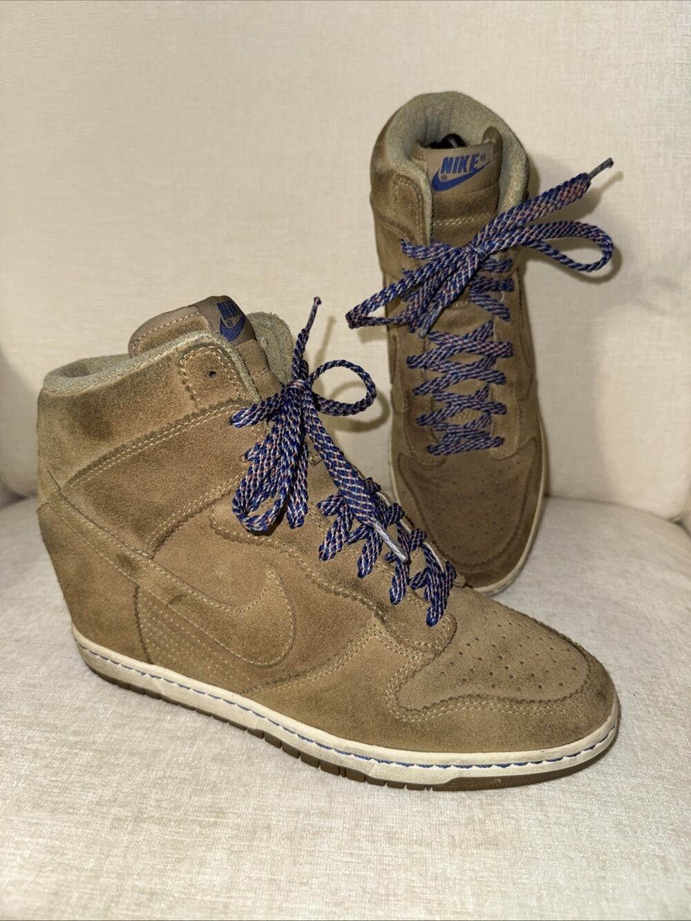 NIKE Dunk High Top Sky Hi Suede Hidden Wedge Shoes Size 10 EUC